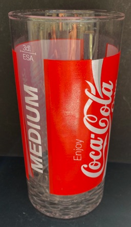 309026-1 € 3,00 coca cola glas rood wit Medium D 7 H 14 cm.jpeg